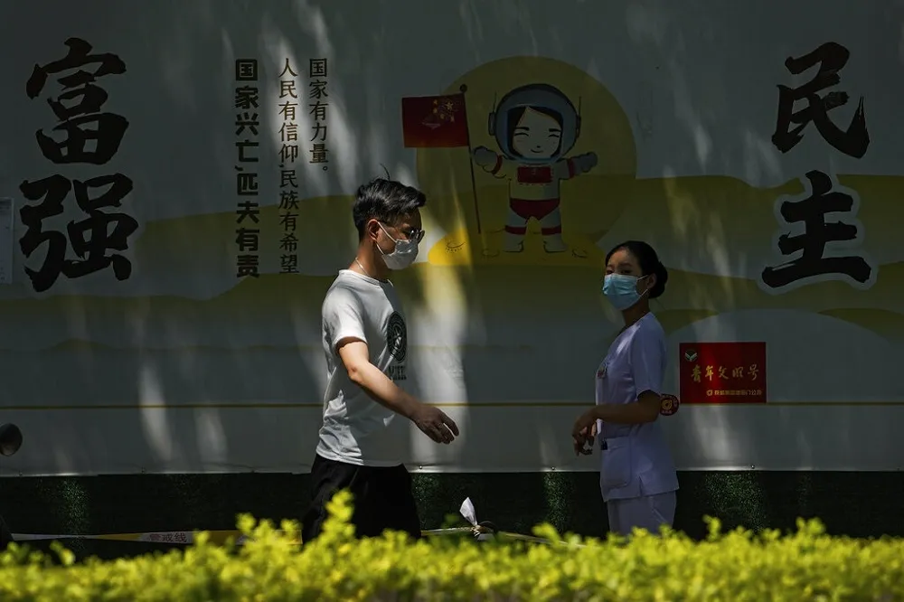 【首都封城危機】北京海淀、豐台等9區「提級管控」　23日起實施居家辦公