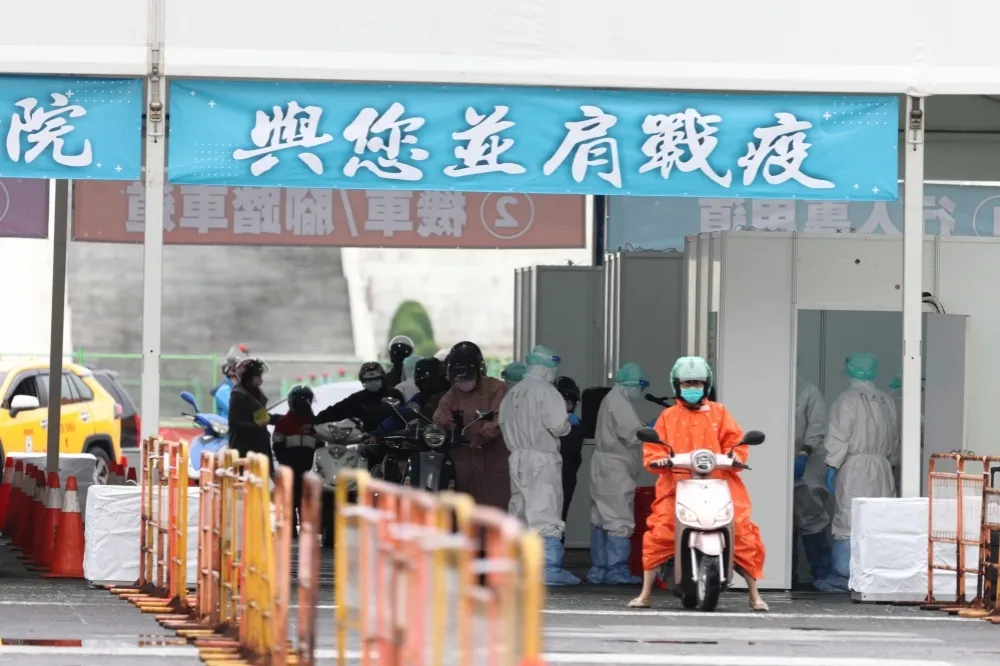 快篩陽=確診預計26日上路　「防疫急門診」將以看診、開藥為主