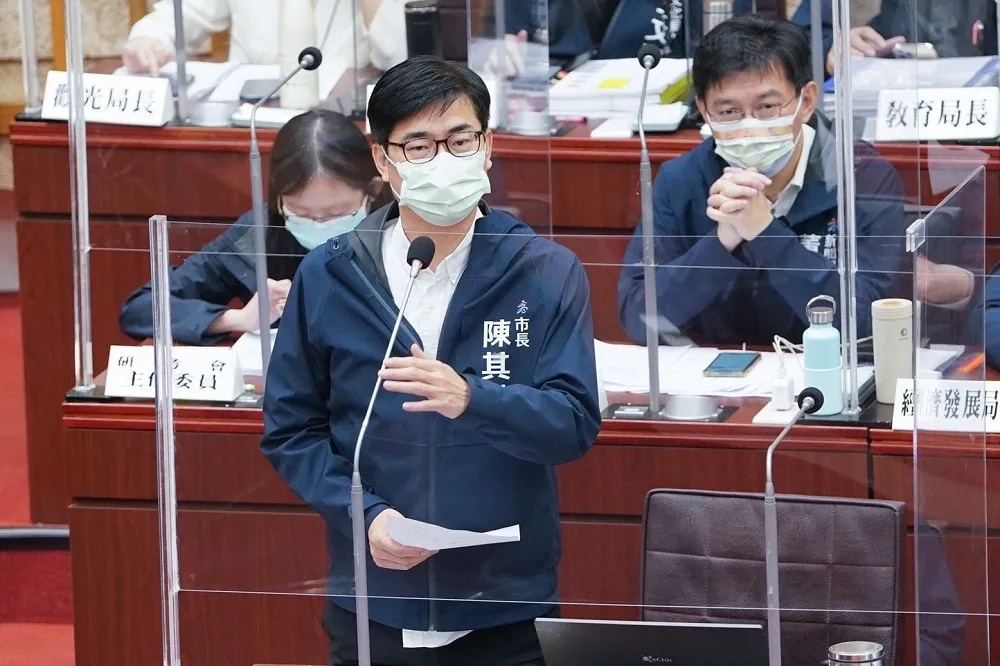 施政滿意度調查最佳進步獎、滿意度超越台中　陳其邁：繼續努力打拚市政