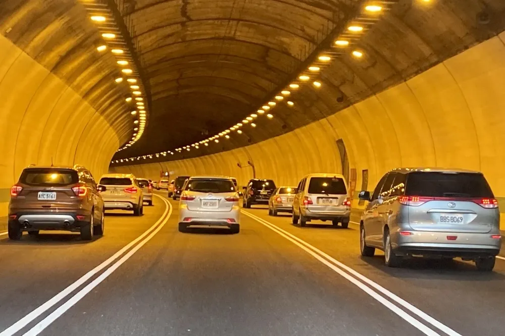 端午連假估車流量比平常增1.3倍　高公局曝「好走時段」免塞車