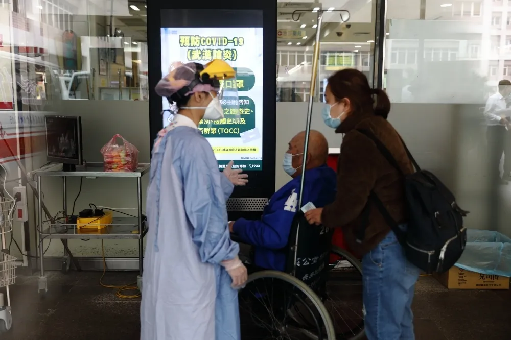 幫幫護理師！中央招募確診照護人員　每班8小時5000元