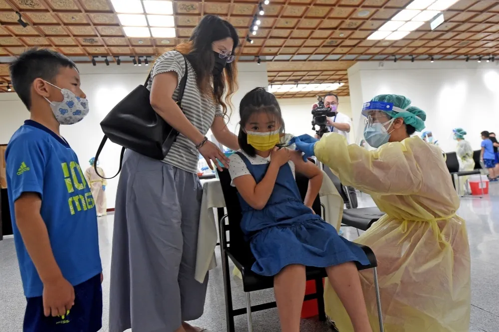 兒童7大疫苗接種站已打9203人　陳時中籲：端午連假多利用