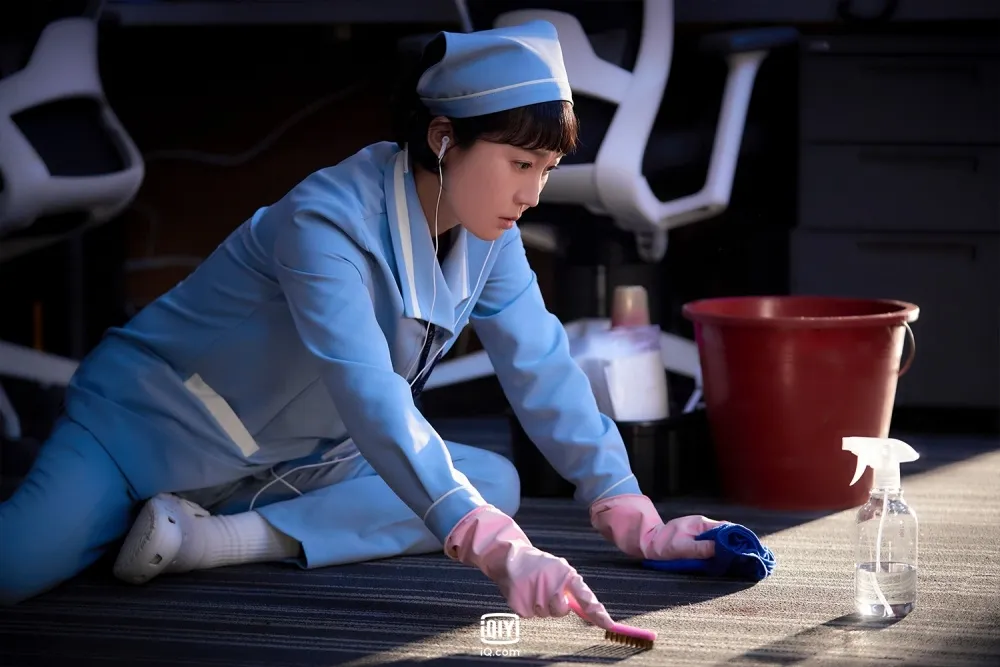 【今天首播】《天空之城》廉晶雅新戲慘淪清潔工　肖想致富揪全昭旻內線炒股