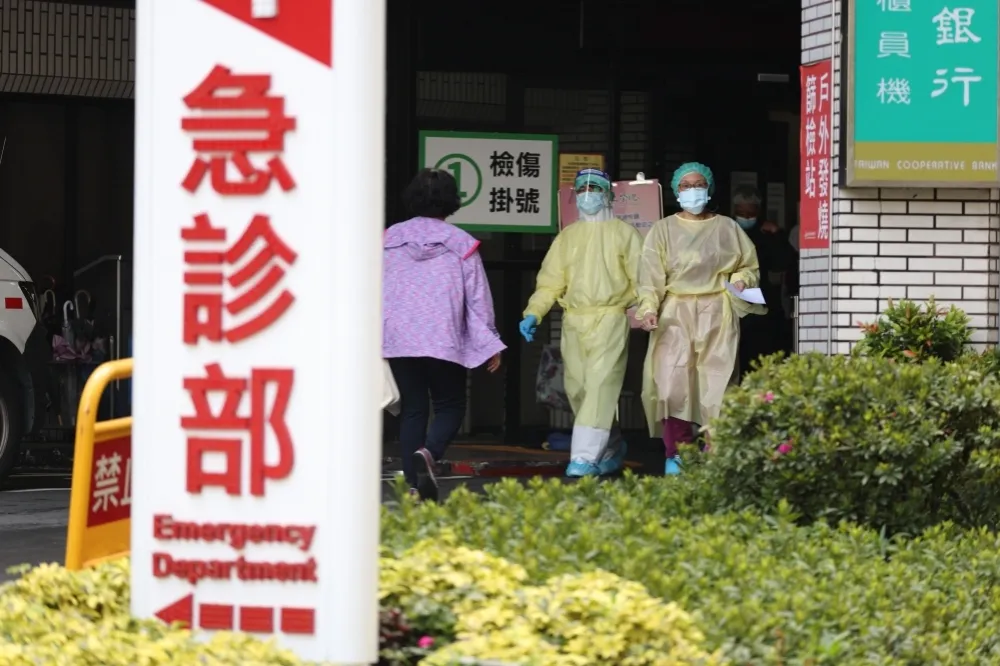 專家稱台灣染疫死亡數13天翻倍「全球第2快」　陳時中怒：亂比一通