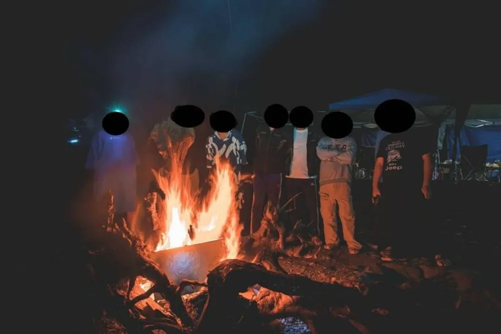 營火晚會GG！太平山露營燒漂流木　9人白目PO網炫耀最重恐判7年