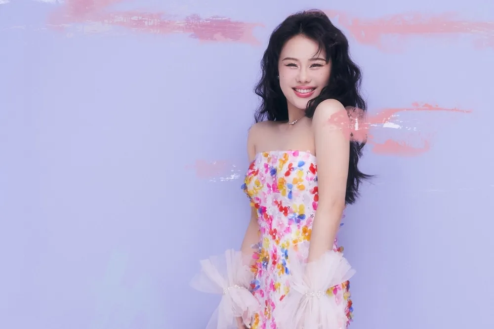 【曾是張靚穎和聲】中國歌手袁婭維首度角逐金曲歌后　無緣來台嘆：該死的疫情趕快過去