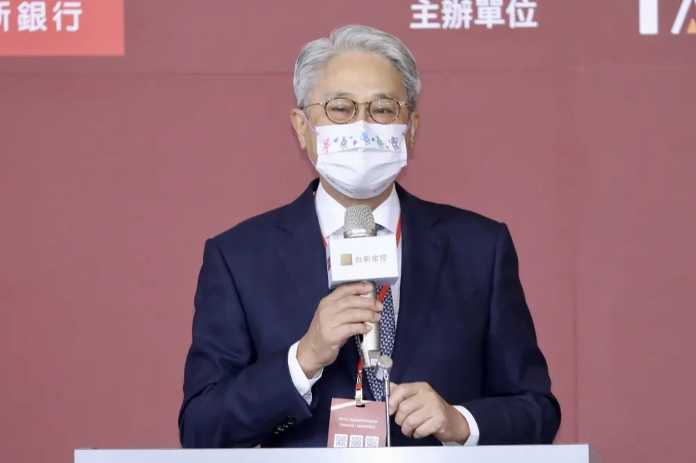 央行升息半碼是必然　吳東亮形容企業如「摸著石頭過河」
