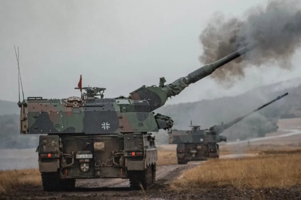 烏克蘭部署德國重武PzH2000自走砲　射速高9秒可發射3枚砲彈