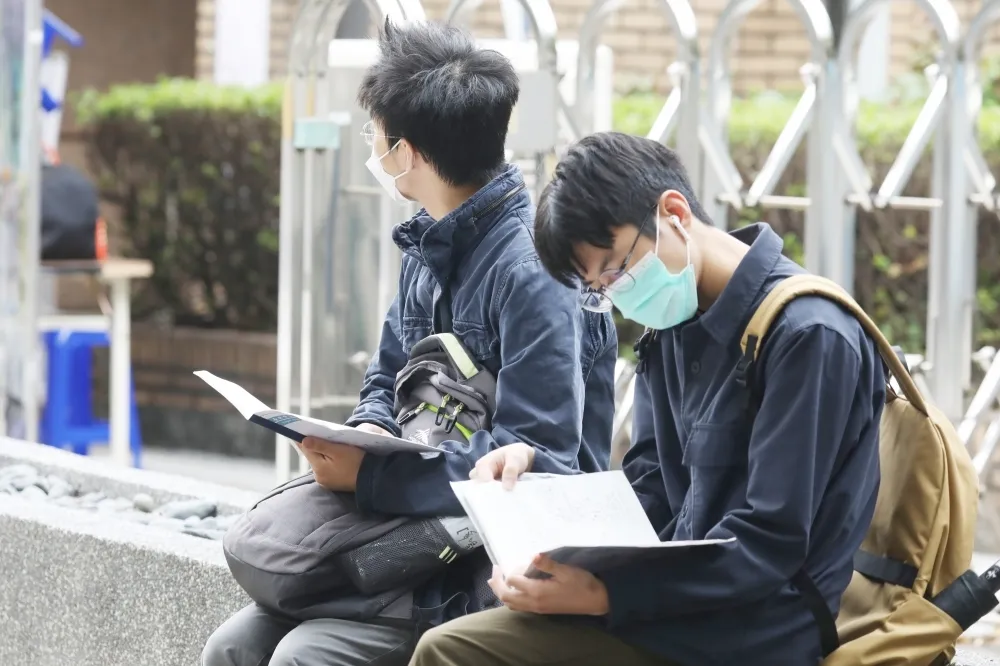 【分科測驗7月登場】開放輕症及無症狀應試　中重症協助輔導入學