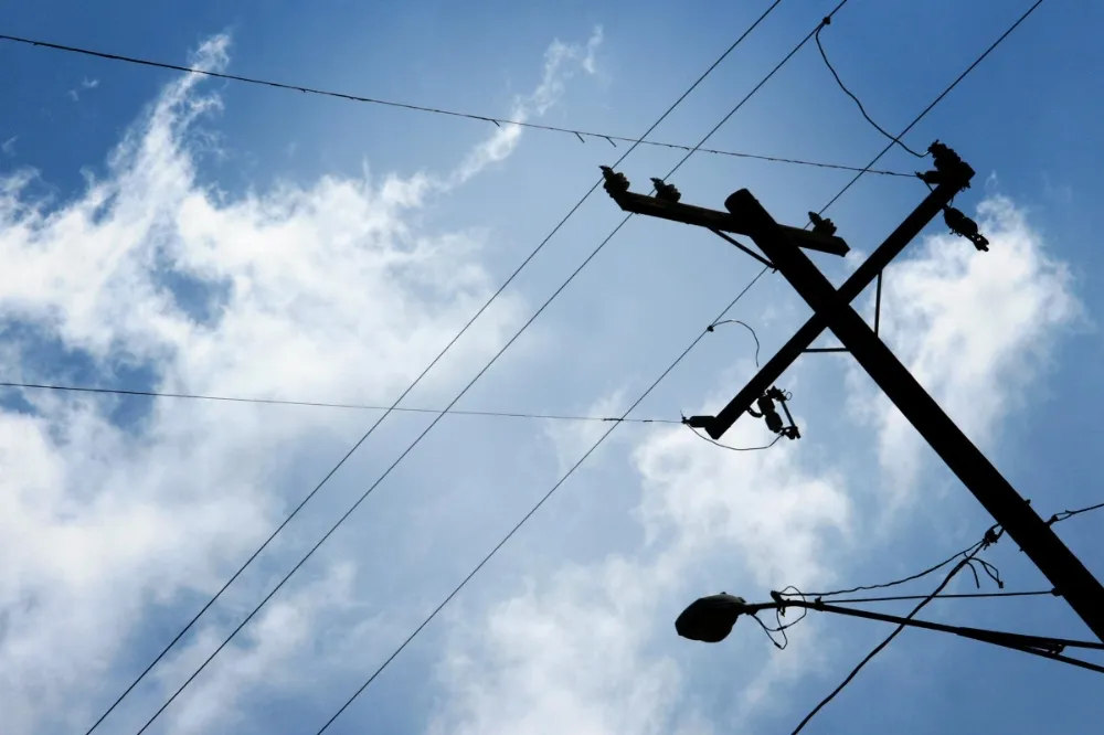 雙北氣炸！南港、汐止接連停電　超過700戶一度無電可用