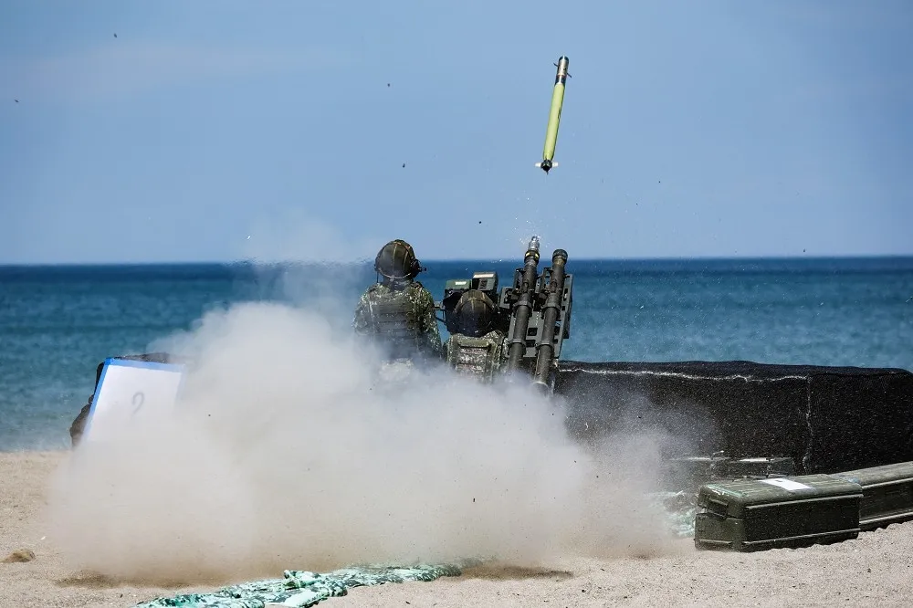 國軍神功操演畫面曝光　刺針飛彈精準擊落靶機