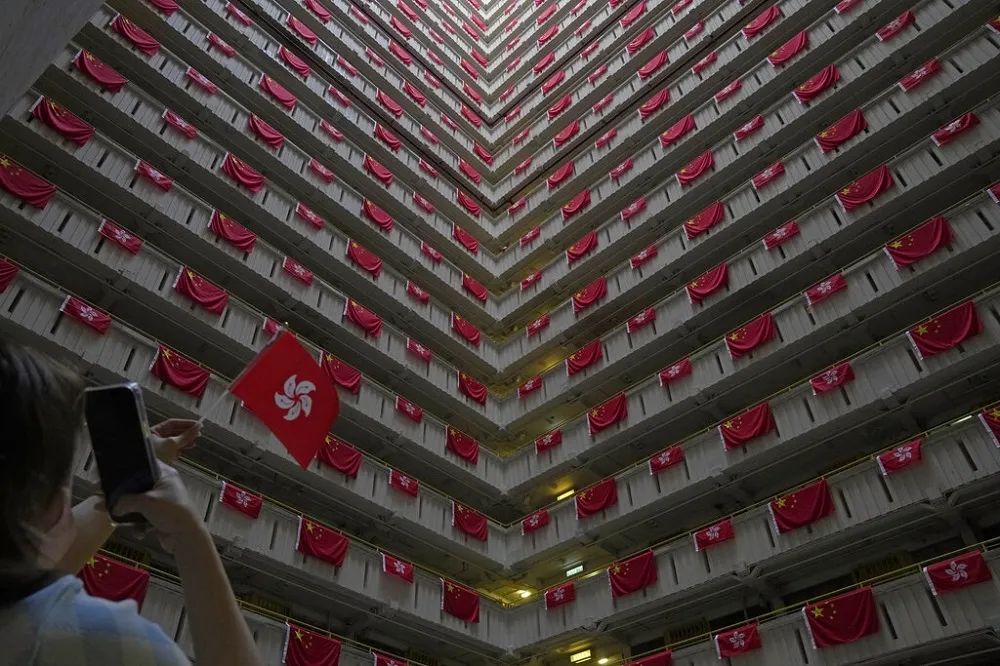 【香港主權移交25年】習近平住深圳訪港不過夜　搭高鐵當日來回