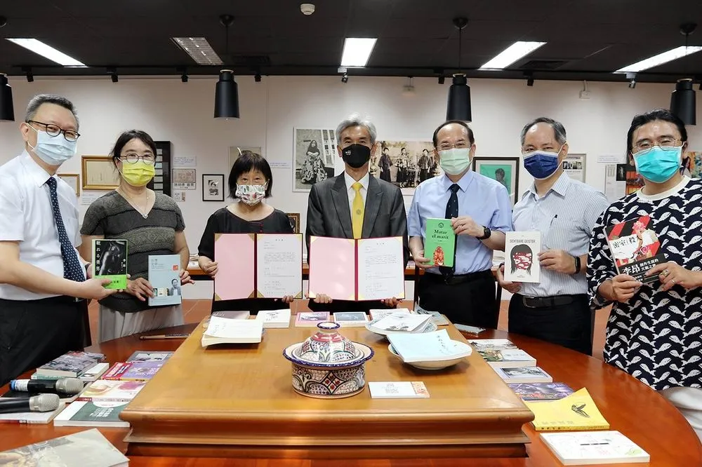 台灣作家第一人　李昂財產信託贈與中興大學供李昂文藏館營運