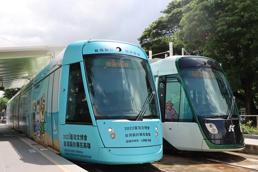 「台灣IP‧高雄原創─高雄聊療號」　輕軌列車正式啟動