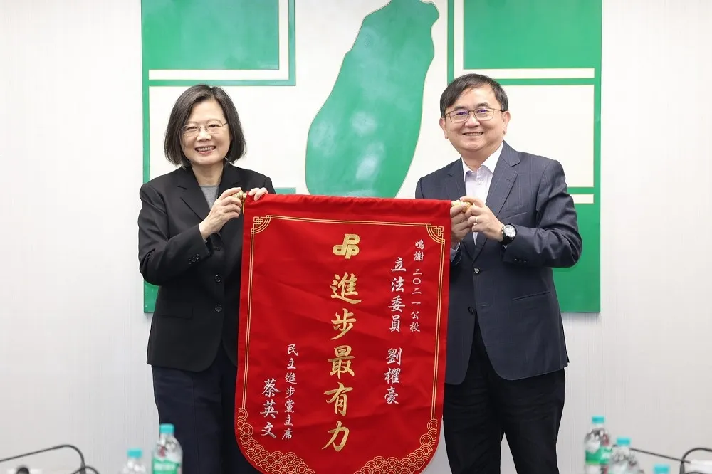 不受賴坤成炮轟影響    蔡英文昨已約見劉櫂豪談台東選情