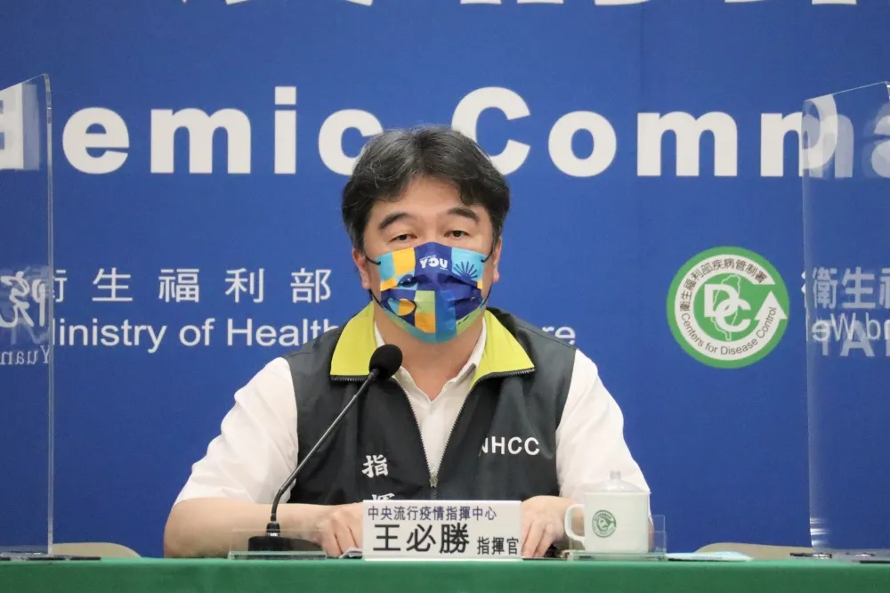 尷尬！王必勝新官上任第一天　被追問「太太諒解了嗎？」拒答變臉閃人