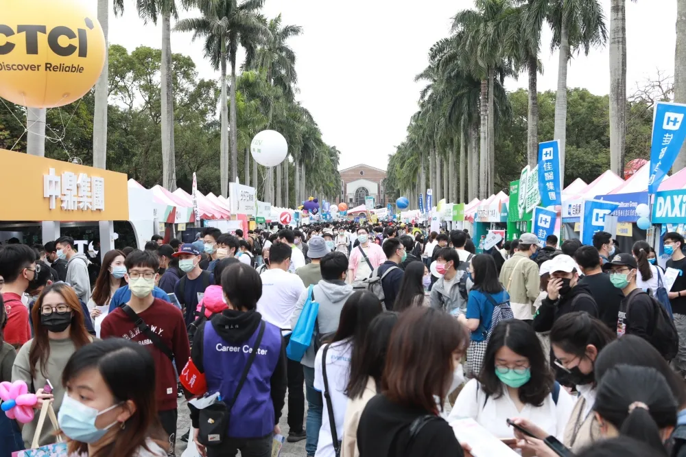 疫情+少子化衝擊各校招生　教育部擬開放5類境外生來台
