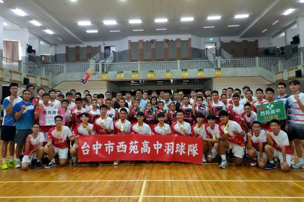 我們做到了！西苑高中羽球高男團成軍20年於全中運首度封王