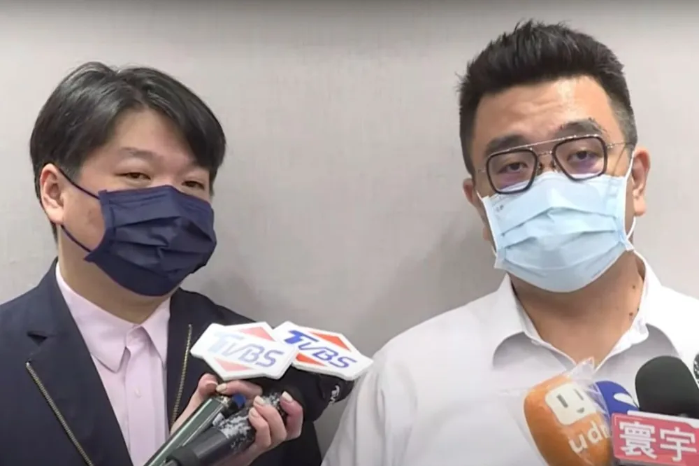 【快訊】余正煌再反擊林智堅！　律師嗆「余的論文有引述出處，林的沒有，這就是抄襲！」