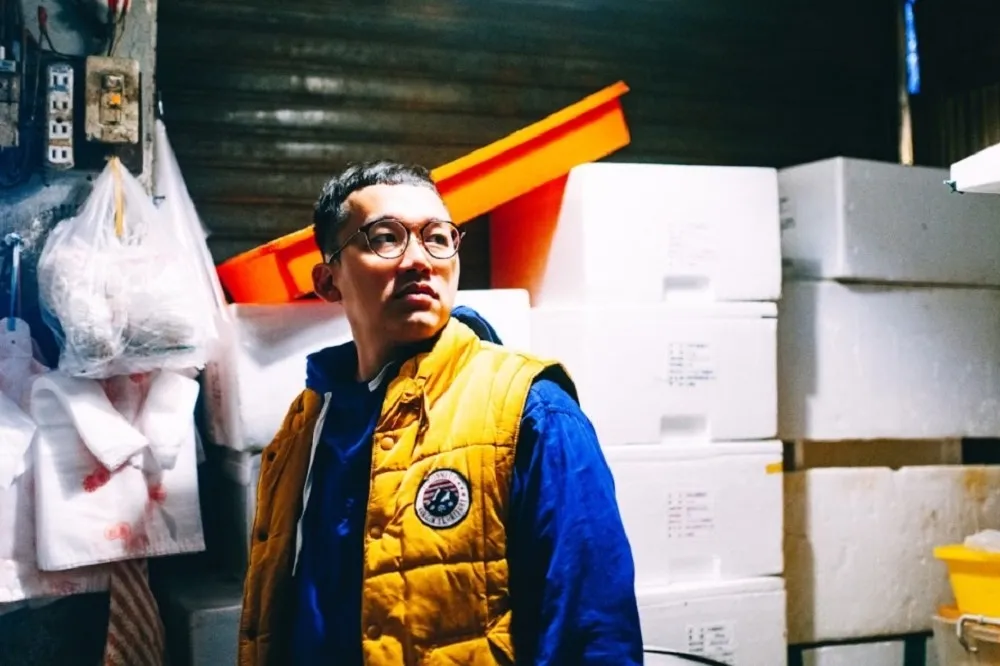 硬硬的才是重點？暢銷作家「魚販林楷倫」教你去魚市場挑海鮮的 10 大心法指南