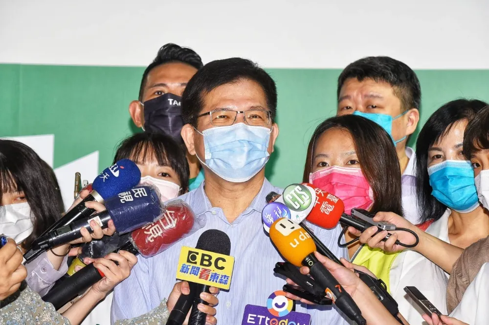 曝45%選民不贊成侯友宜落跑選總統　林佳龍再酸：承諾很困難嗎？