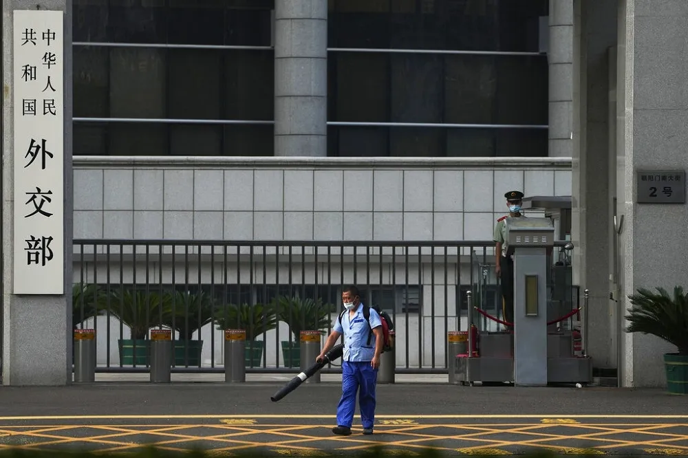 【中國氣噗噗】中外交部緊急召見美駐中大使　環球時報批裴洛西「像賊一樣竄訪」