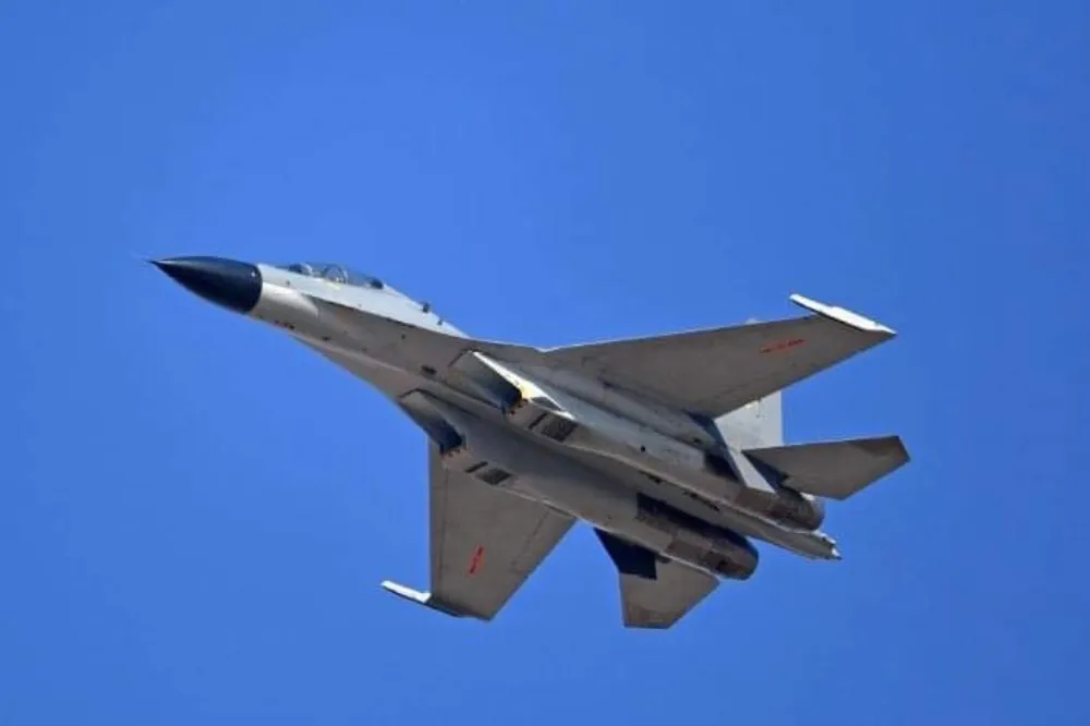 變本加厲！解放軍今來22架次軍機　蘇愷30、殲11跨越海峽中線擾台