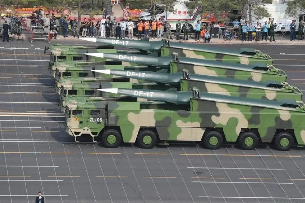 中國軍演發射多枚東風系列飛彈　國防部嚴正譴責