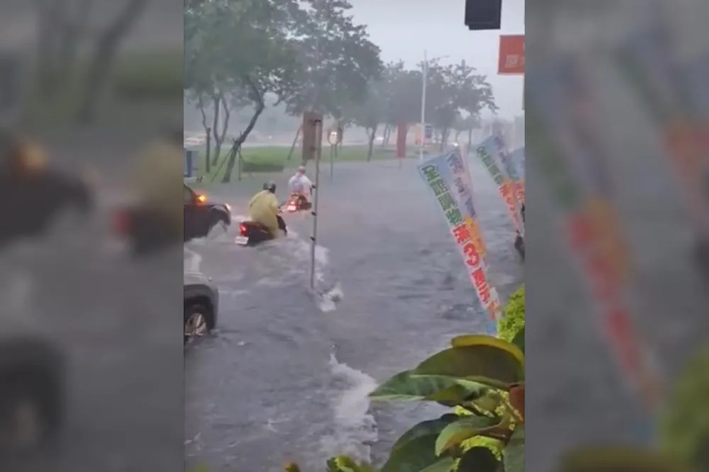 下班注意！13縣市豪雨特報　嘉義縣市雷雨爆擊多處淹水