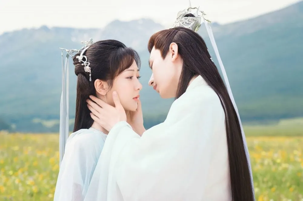 《沉香如屑》成毅苦戀楊紫挨轟軟弱沒個性　中國官媒點名批判：有仙無俠的封建劇