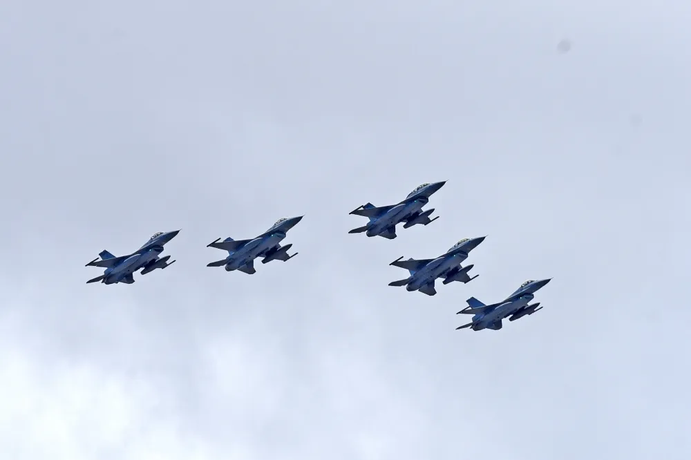 空軍F-16V掛彈防解放軍機　專家憂：可能起飛就被攻擊