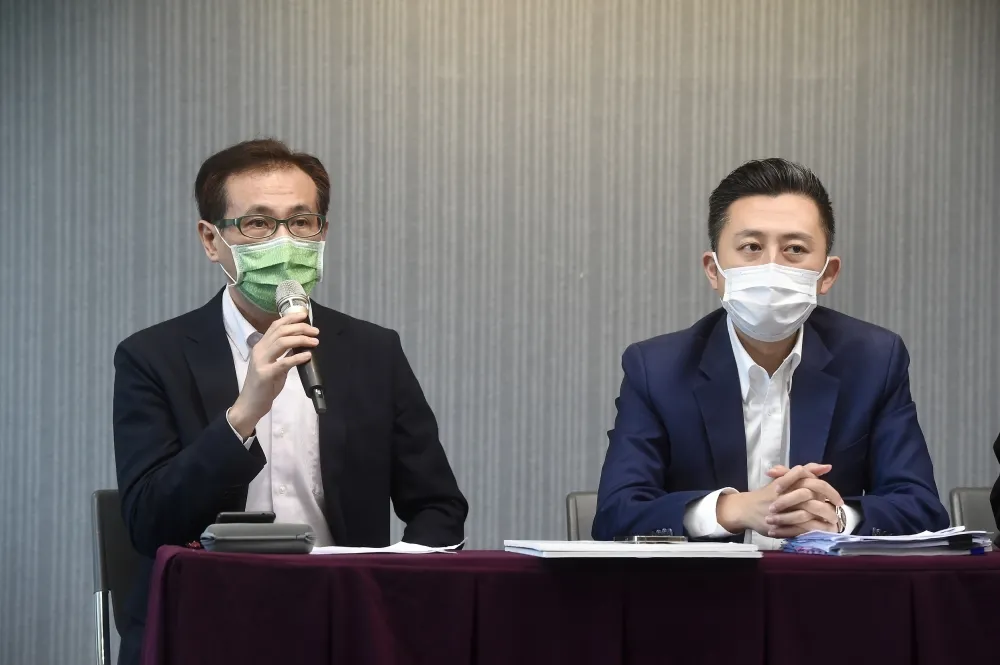 不認林智堅碩論抄襲　鄭運鵬提「6大質疑」反擊台大審委會
