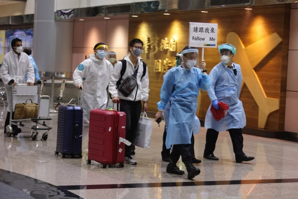 來台入境旅客再鬆綁　8/15起登機前免持2日內PCR陰性證明