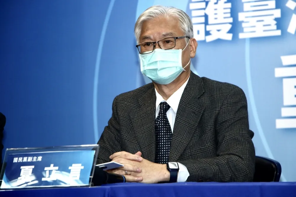 國民黨派團赴中時機敏感　民進黨斥「立場錯亂，對不起國軍！」