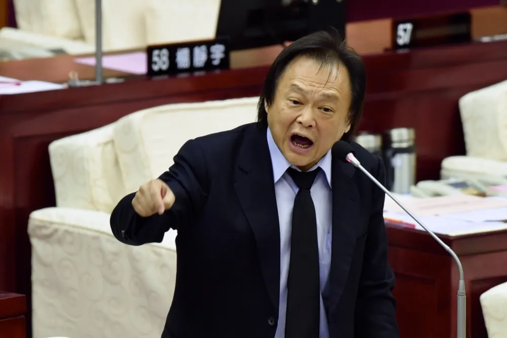 不聽「挺堅令」被打成中共同路人　王世堅嗆側翼：預算審查後 ，等著瞧！