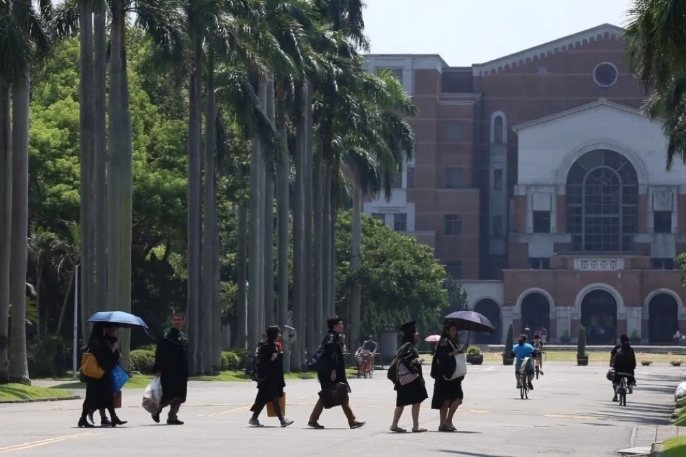 大學分科測驗分發入學今放榜　錄取率98.94%、1900個系組「一鍵查詢」