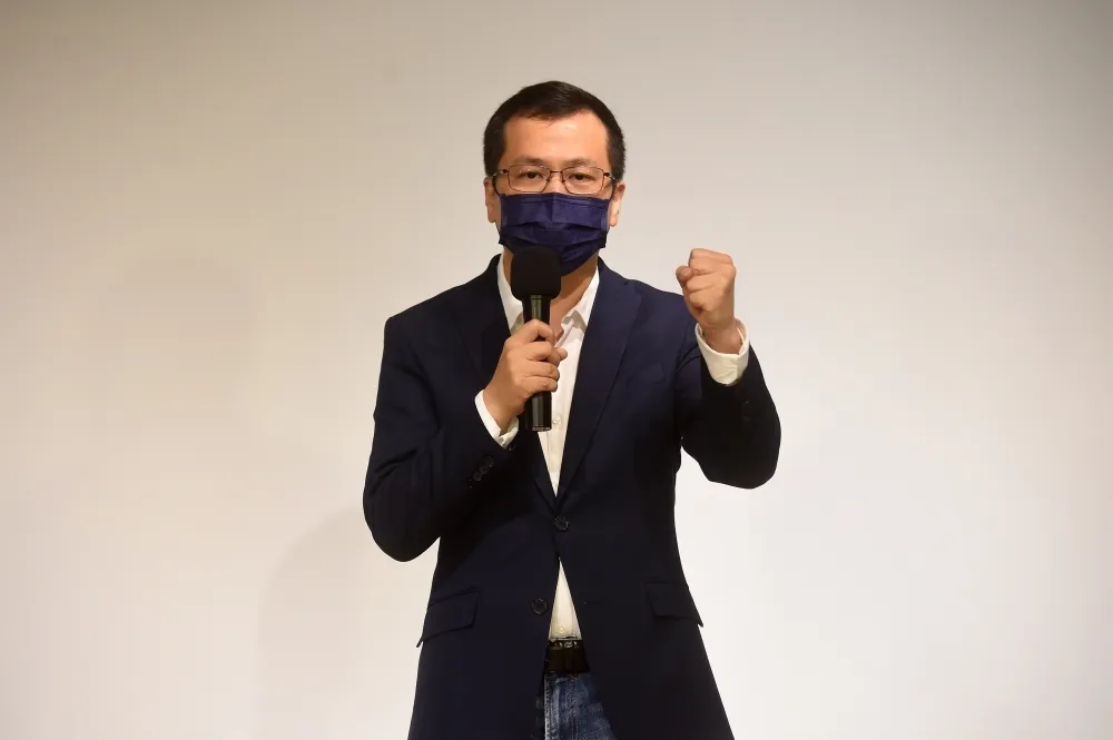 林智堅退選成定局！　羅智強發聲：大快人心