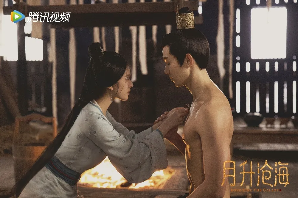 趙露思、吳磊《月升滄海》婚事受阻劇情開虐　她哭到撕心裂肺網讚演技大精進