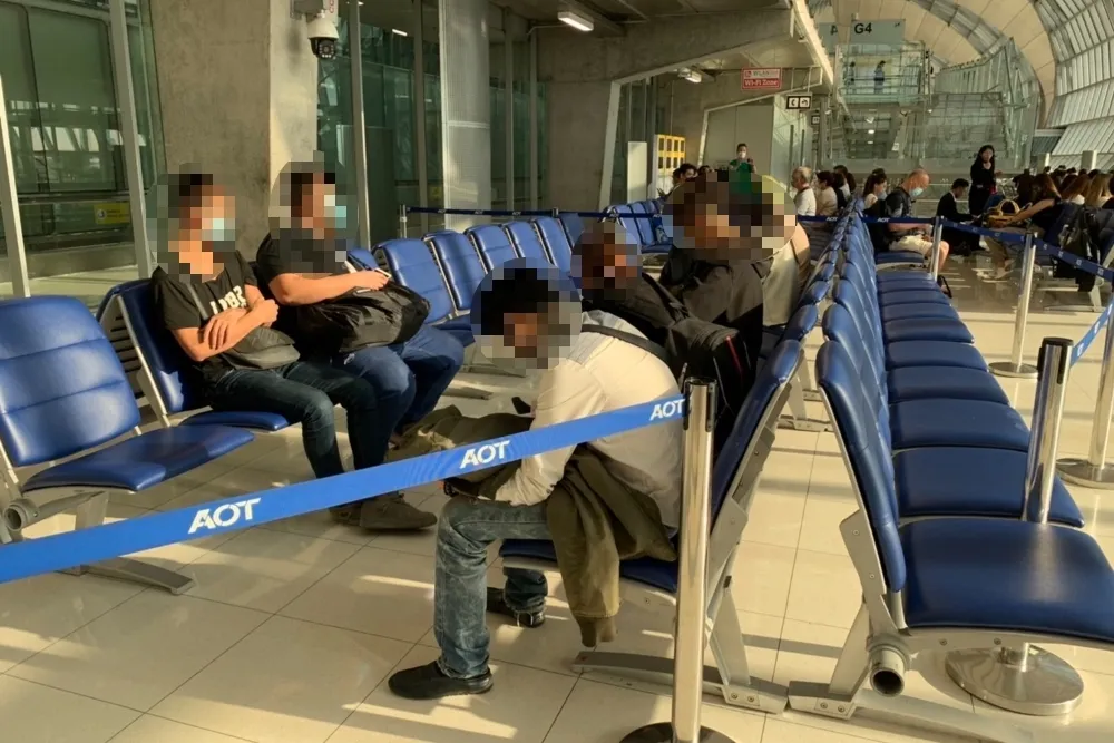 柬埔寨9人獲救返台竟藏１名人蛇集團成員　「飛機上狂刪手機」當庭被逮捕、聲押