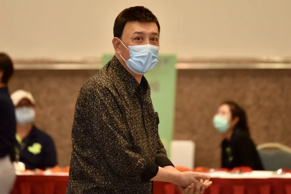 余苑綺意識不清「手比讓她走」　余天泣不成聲：我怎捨得，絕不可以啊