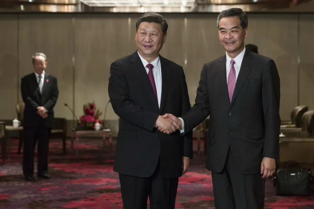 李怡回憶錄：任何人除了梁振英