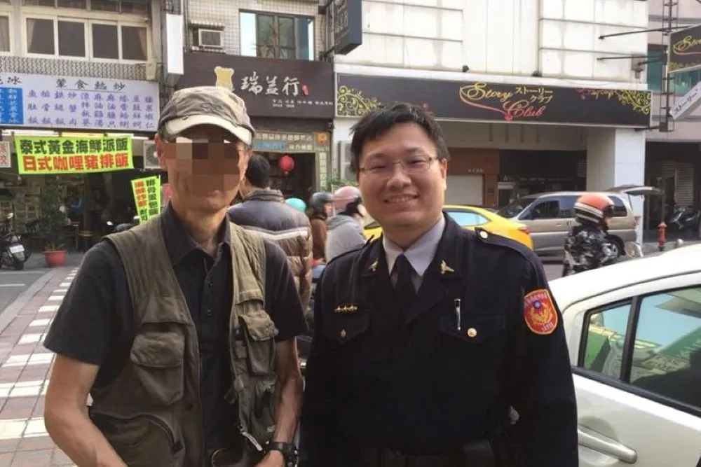 【台南殺警案】勇警凃明誠從警16年　曾助迷途婦人回家、用自學日語幫遊客買東西