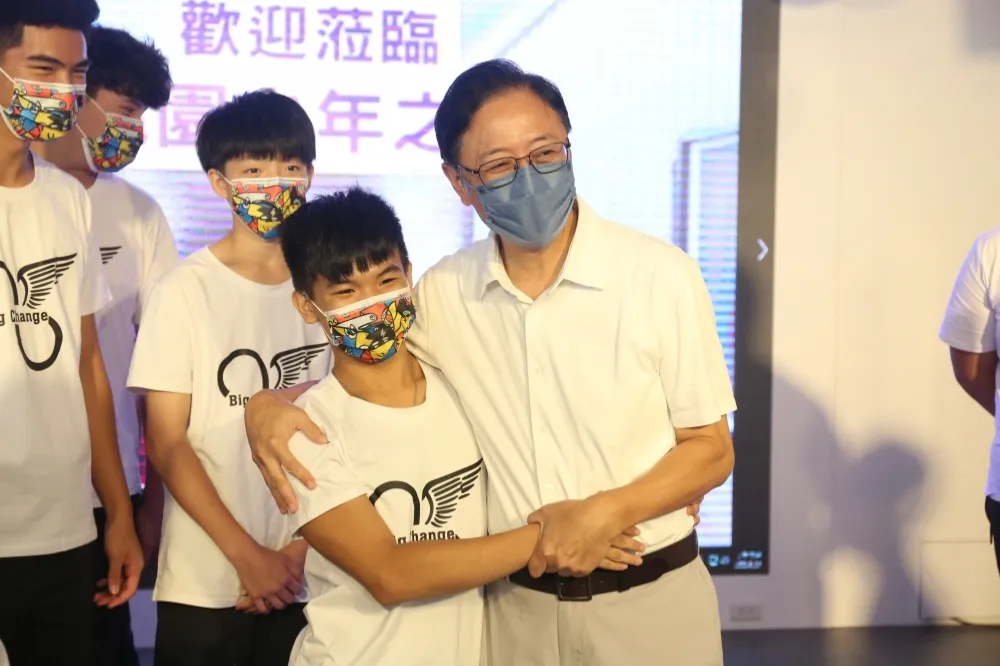 拔樁？綠營民代幕僚加入競選團隊　張善政：不分藍綠都歡迎