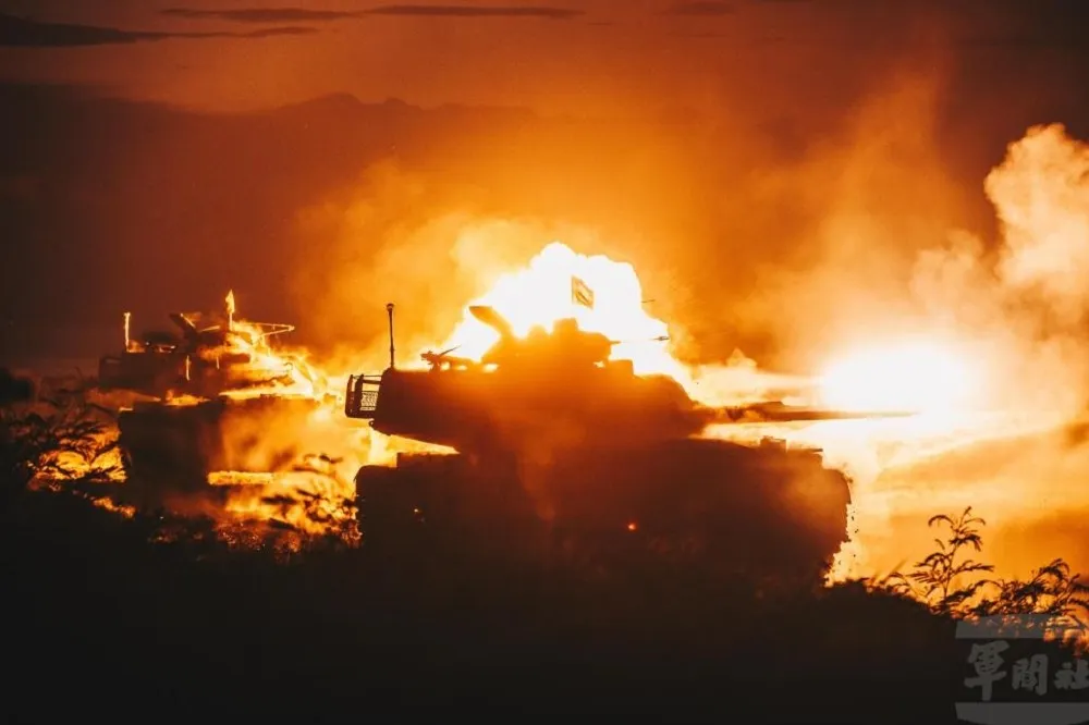 【鎮疆操演】澎湖不只花火節！M60A3戰車開炮　國軍帶你看不一樣風景