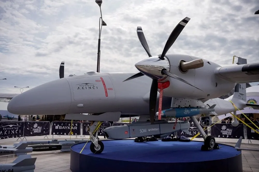 【有片】土耳其拜卡最新力作　「輕騎兵B型」雙引擎無人機全武裝試飛