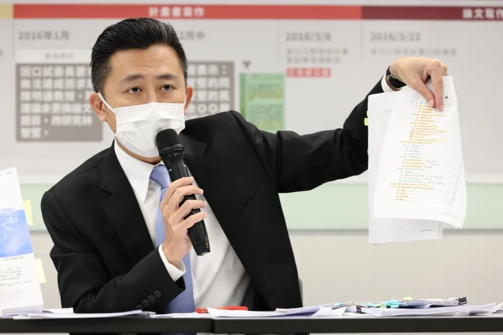 名作家稱台大、中華大學應退林智堅學費　黃國昌批「神邏輯」：指導教授退薪水才有理