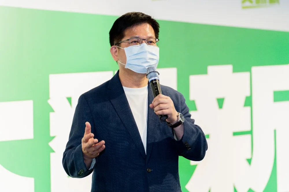 林佳龍為何非逼侯友宜說不選總統