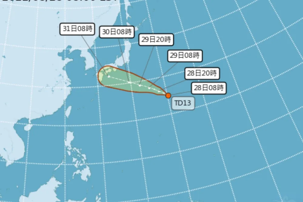 水氣來了！南北2颱風蠢蠢欲動　新颱恐在台灣沿海「大迴轉」