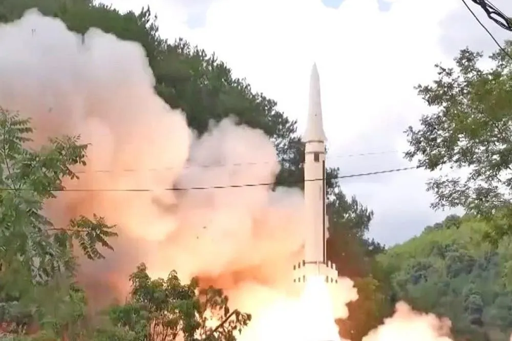 【解放軍軍力評估】中國火箭軍火力鎖定台日    　 2027年對第一島鏈具精準打擊能力
