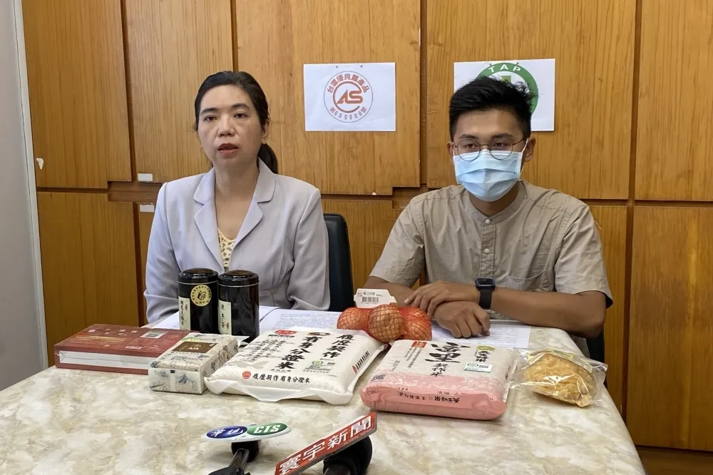 張團隊偕同律師反擊外界指控　讚張善政是「農業科技界蔣經國」